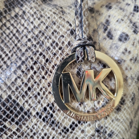 Michael Kors Leather Snakeskin Embossed Hobo Bag With Gold MK Charm - Picture 6 of 12